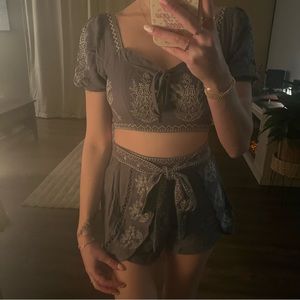 American Eagle cropped top (part of a set)